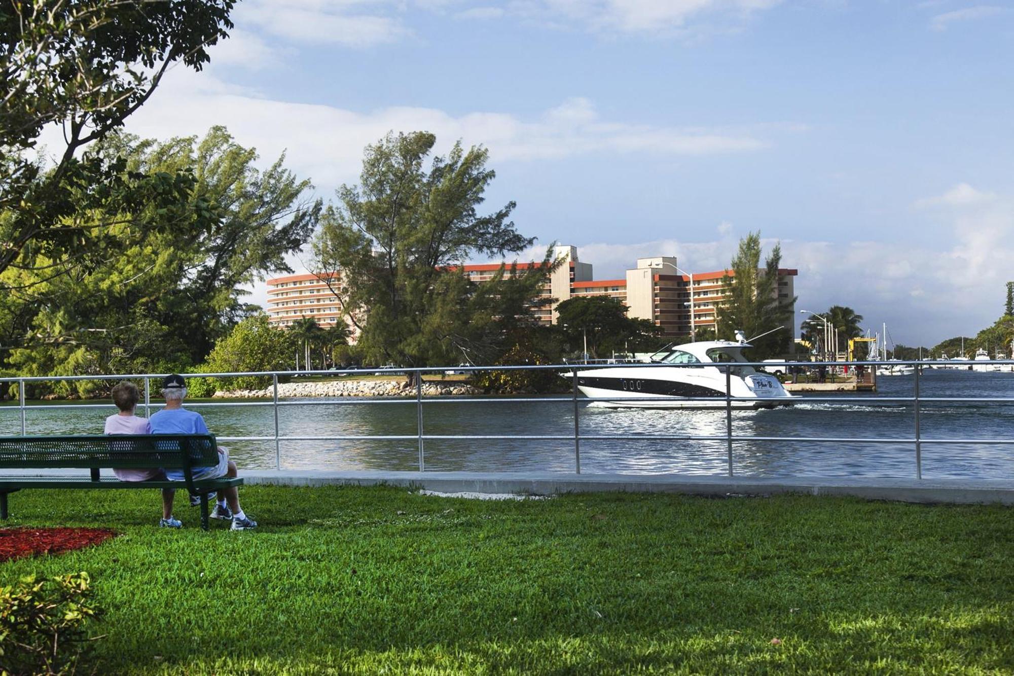 Floranada Condos Pompano Beach Eksteriør billede